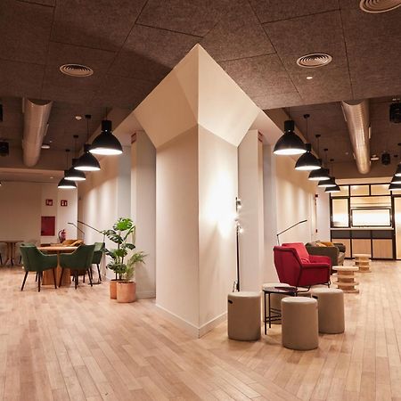 Latroupe Prado Hostel مدريد المظهر الخارجي الصورة