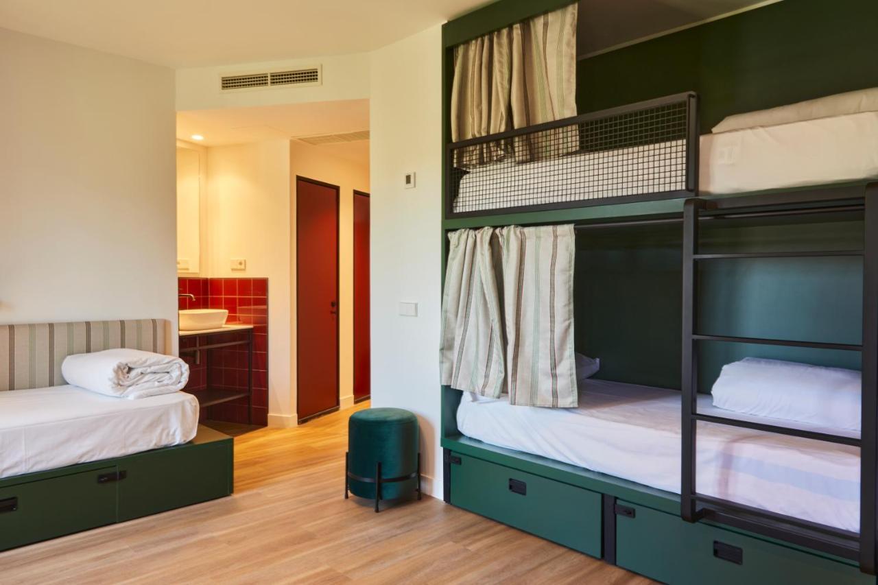 Latroupe Prado Hostel مدريد المظهر الخارجي الصورة
