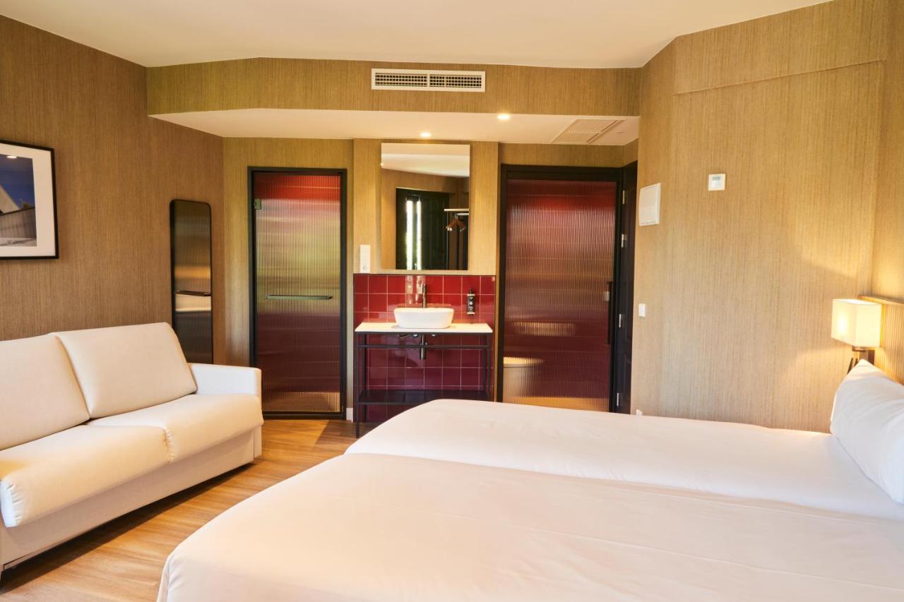 Latroupe Prado Hostel مدريد المظهر الخارجي الصورة