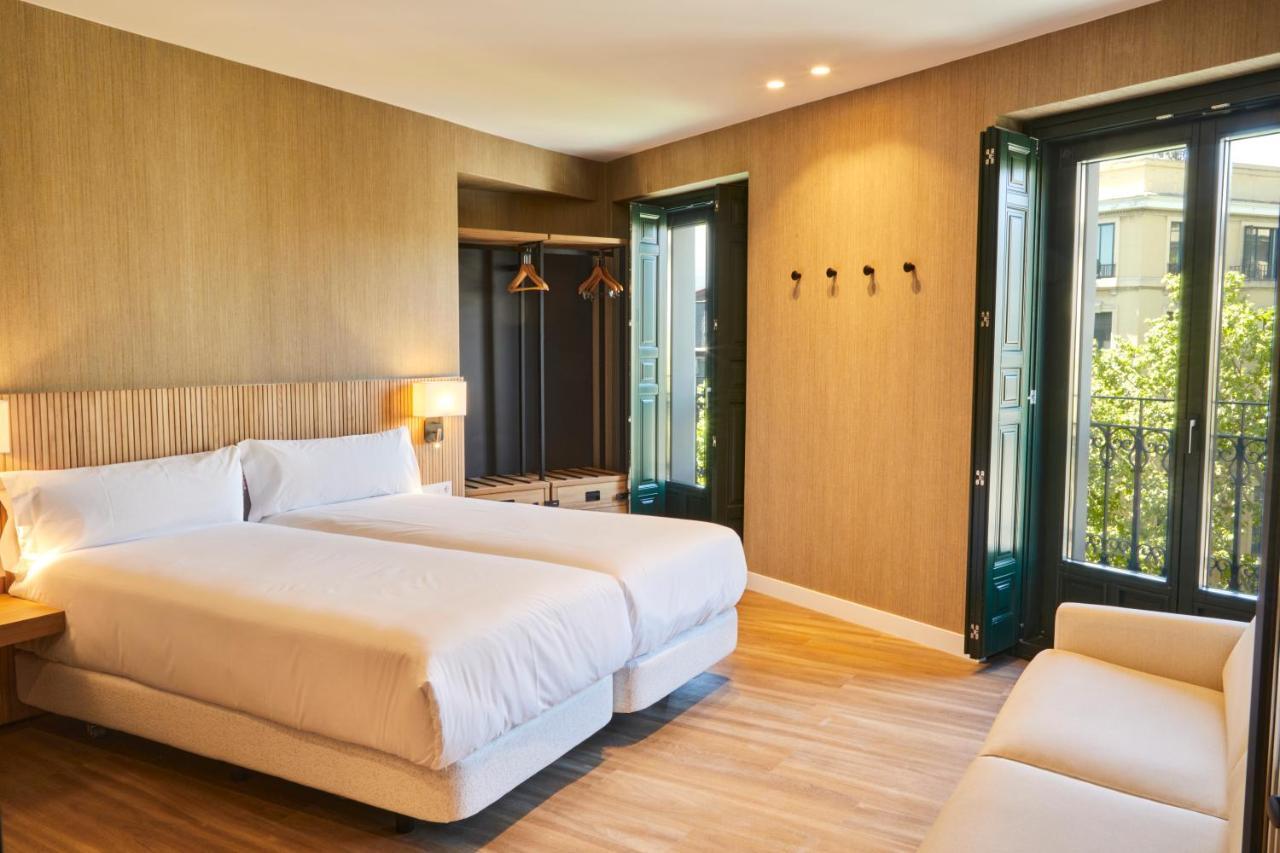 Latroupe Prado Hostel مدريد المظهر الخارجي الصورة
