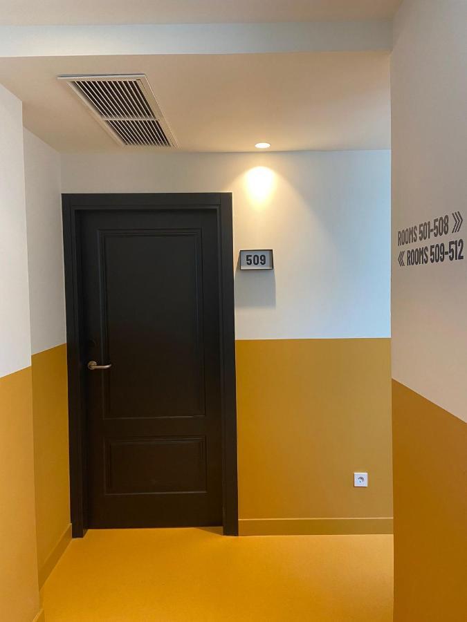 Latroupe Prado Hostel مدريد المظهر الخارجي الصورة