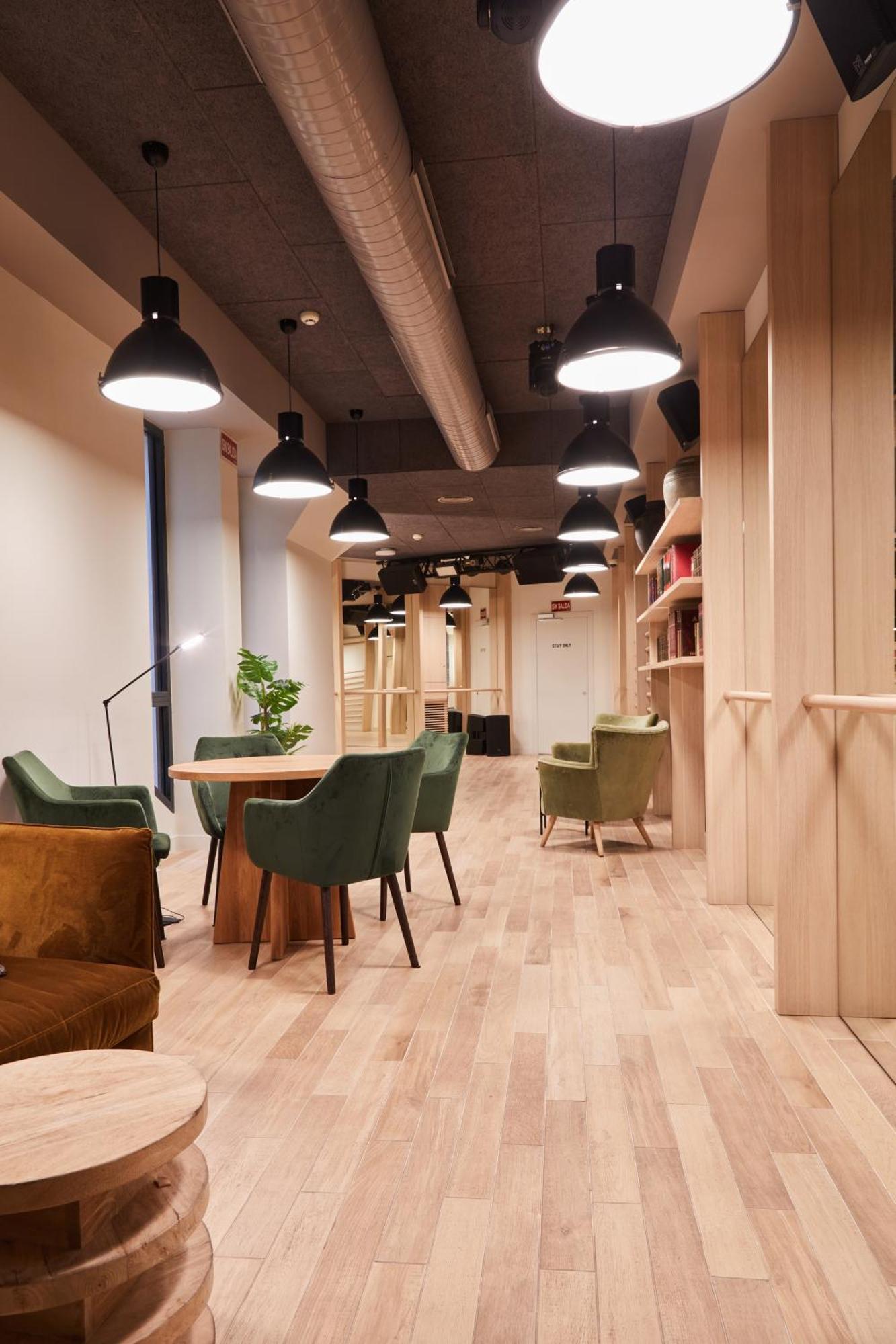 Latroupe Prado Hostel مدريد المظهر الخارجي الصورة