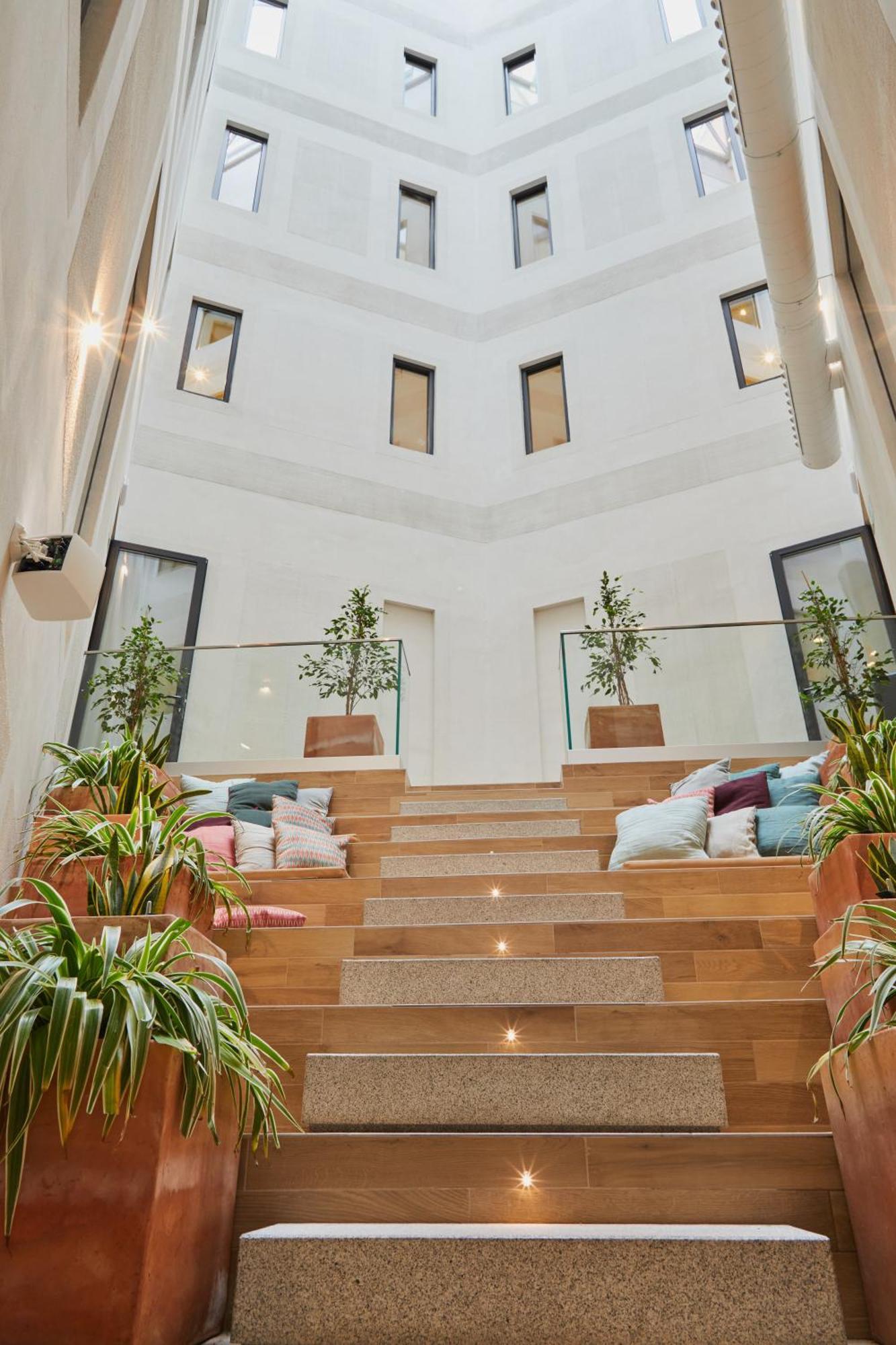 Latroupe Prado Hostel مدريد المظهر الخارجي الصورة